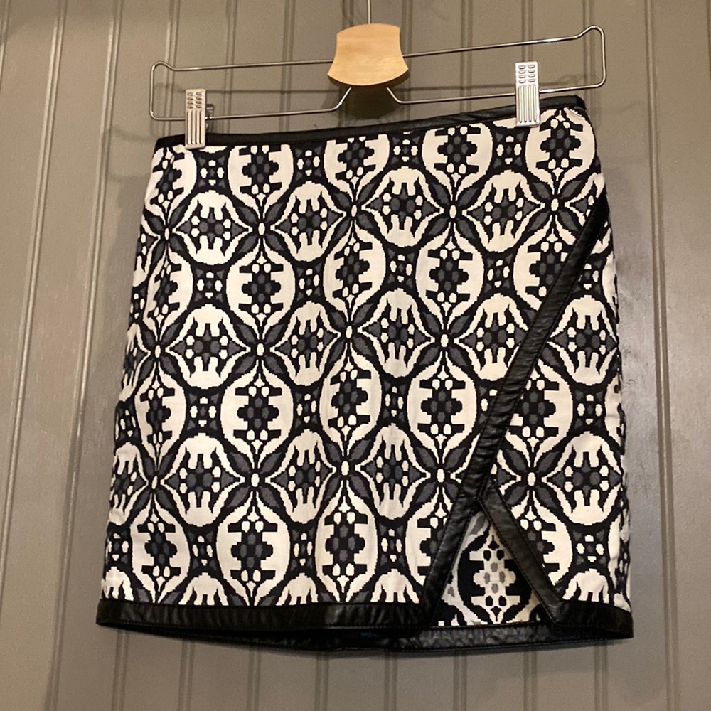 Express Retro Patterned Mini Skirt - image 1
